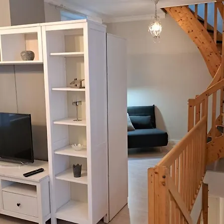 Small Stable - Charmantes Haeuschen Mitten In Апартаменты