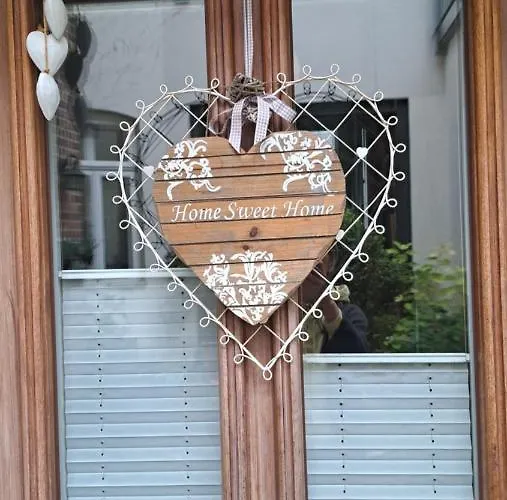 Small Stable - Charmantes Haeuschen Mitten In Лемго