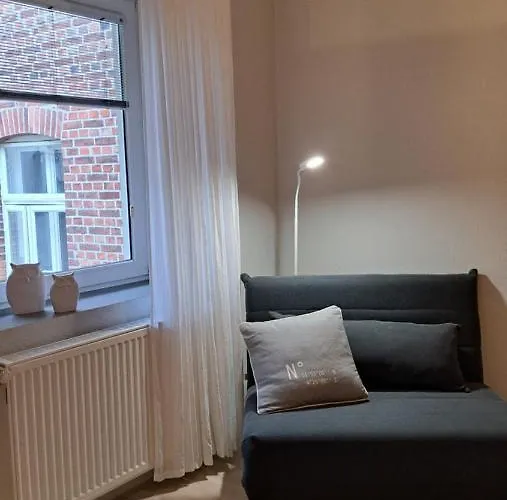 Small Stable - Charmantes Haeuschen Mitten In Лемго